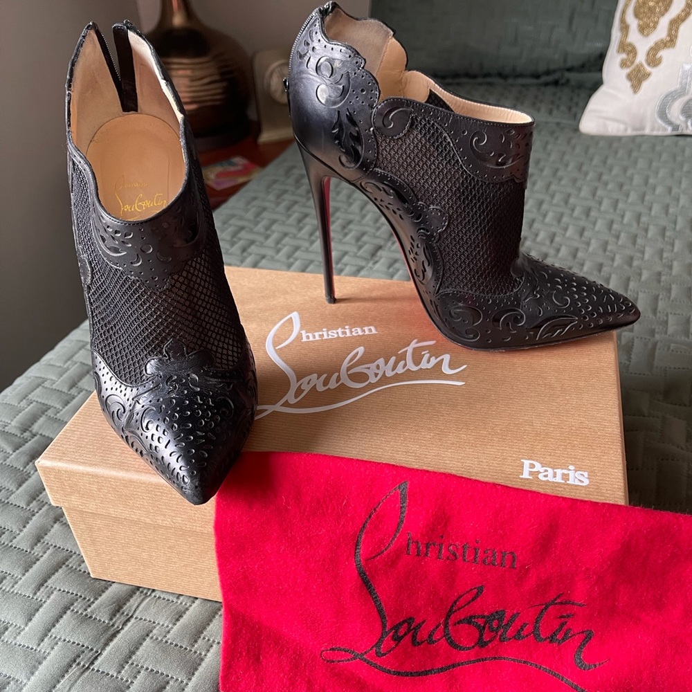 Christian Louboutin black statement booties! 37.5
